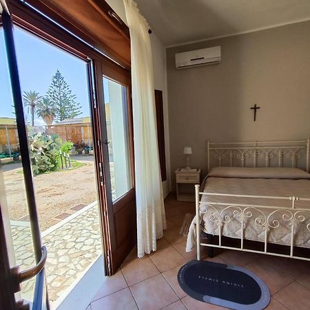 토레 누비아 Casolare Nelle Saline B&B 외부 사진